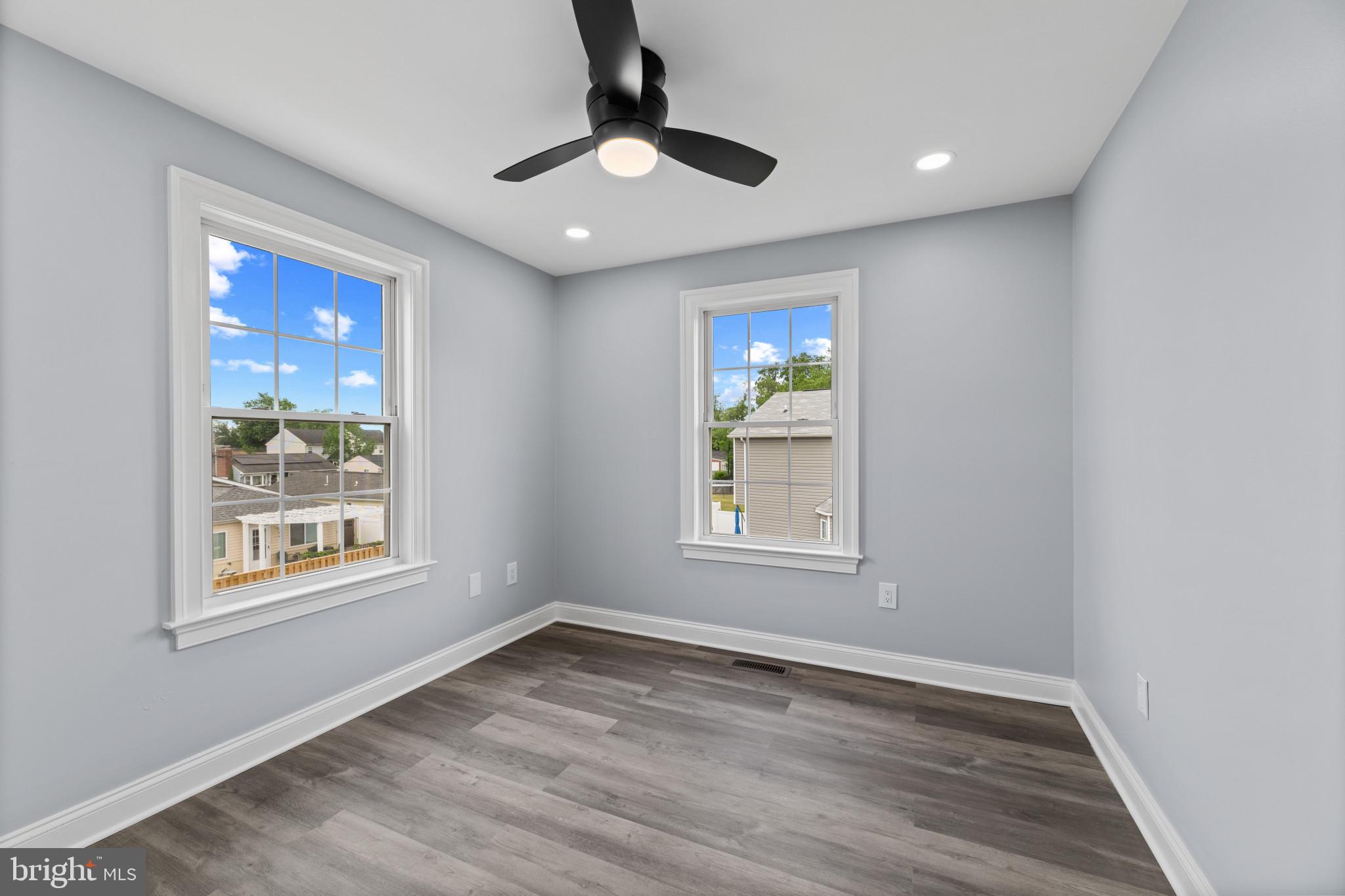 SUNSET BEACH - Residential