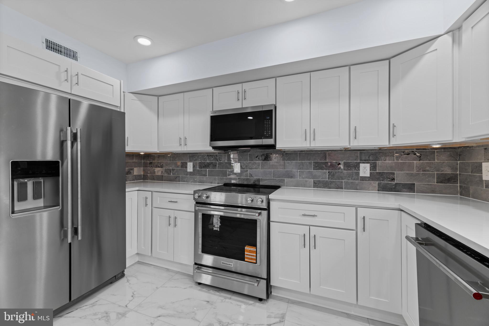 SUNSET BEACH - Residential