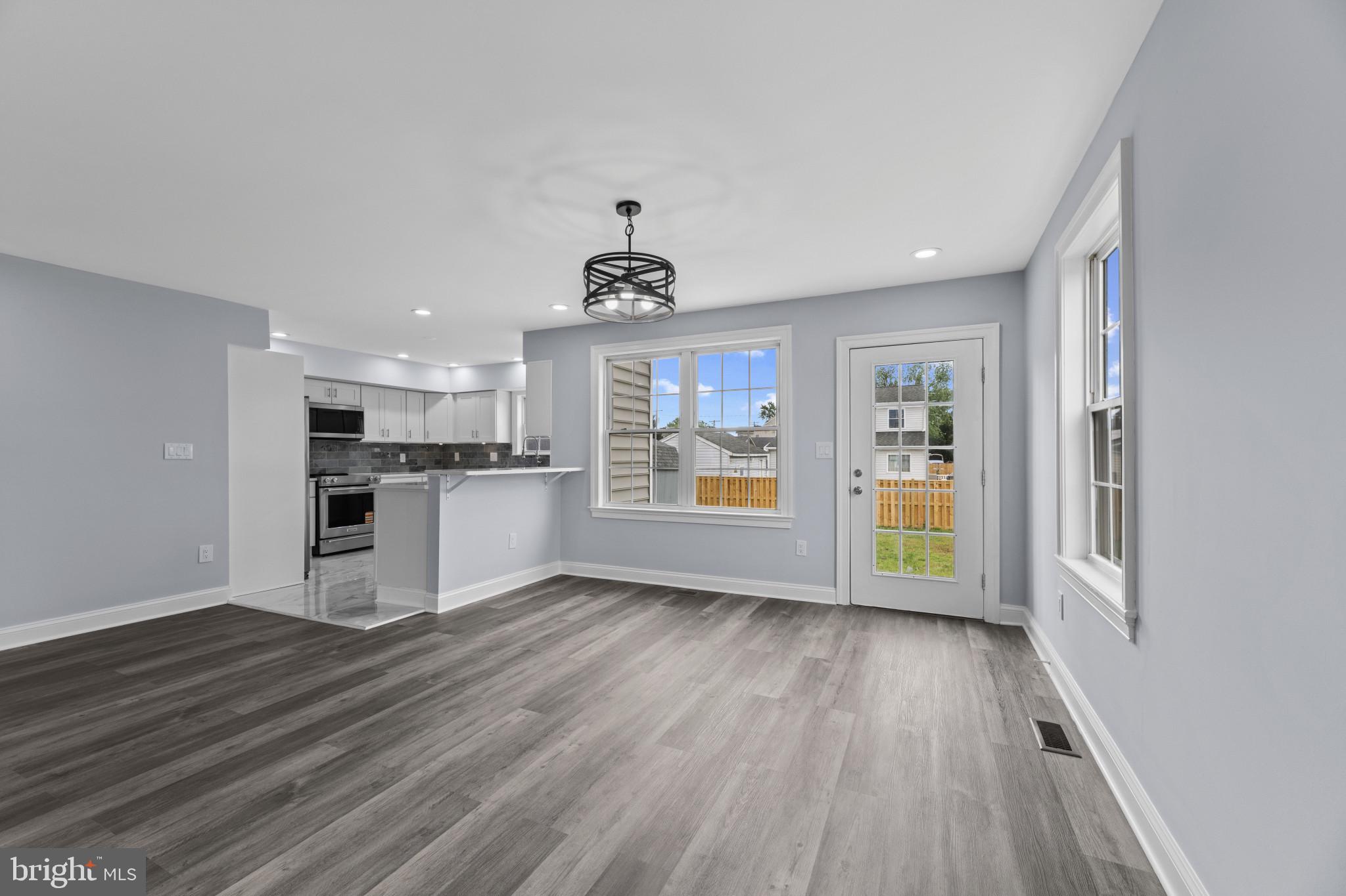 SUNSET BEACH - Residential