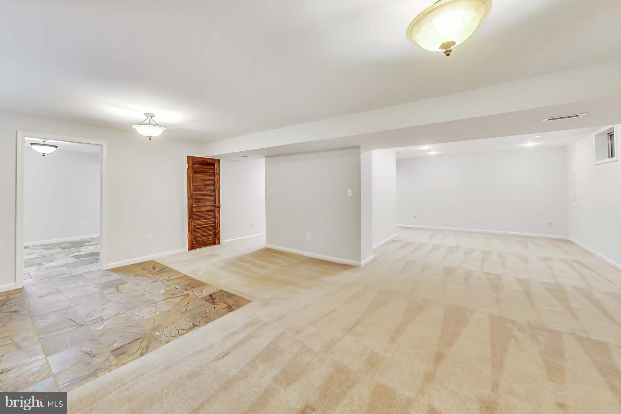 CROSSPOINTE - Residential