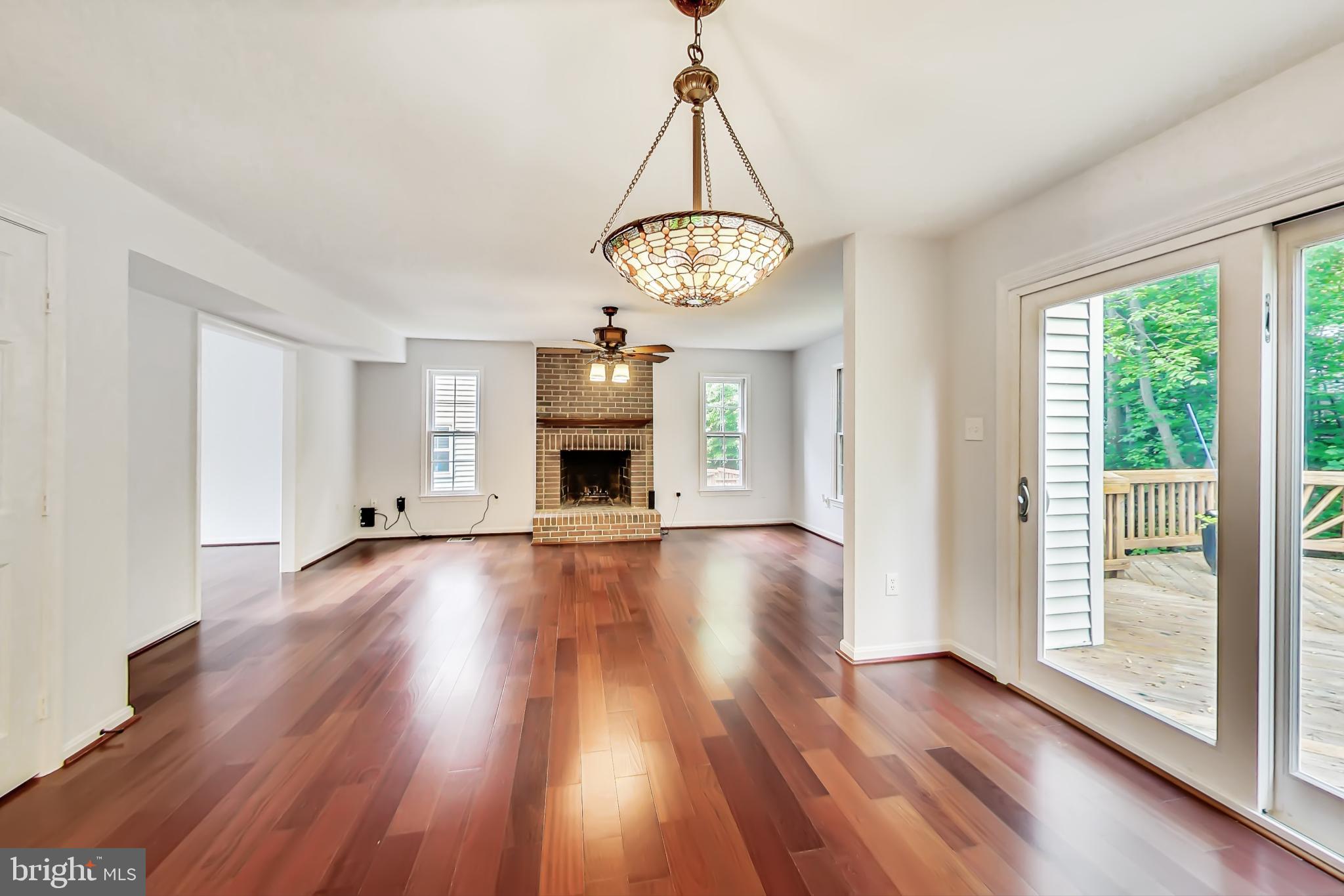 CROSSPOINTE - Residential