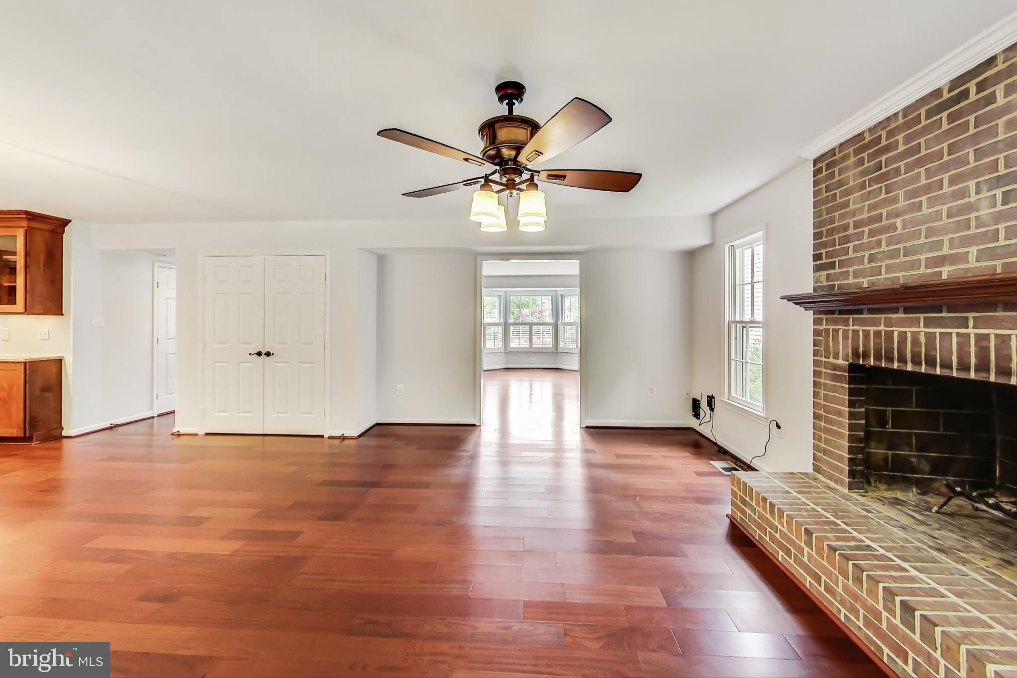 CROSSPOINTE - Residential