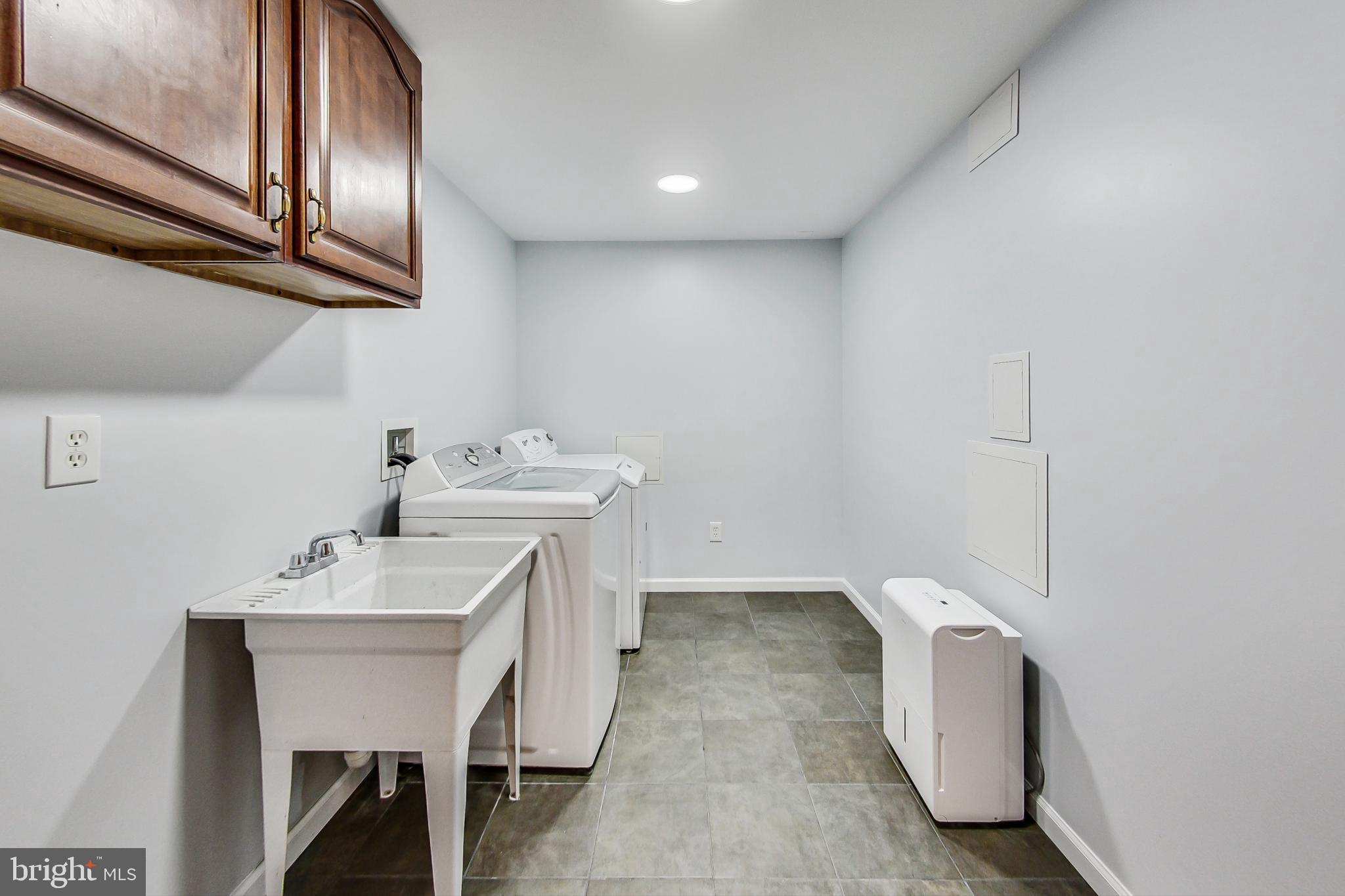 CROSSPOINTE - Residential