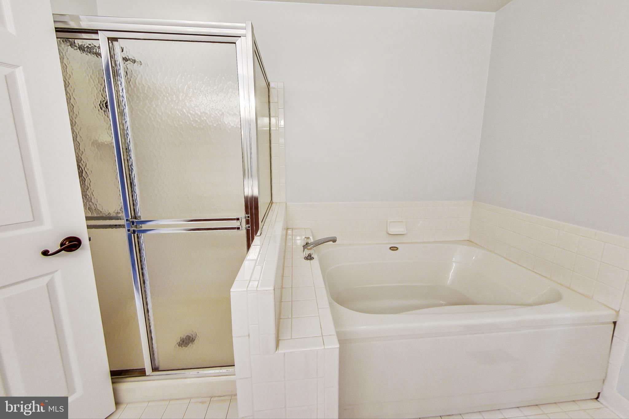 CROSSPOINTE - Residential