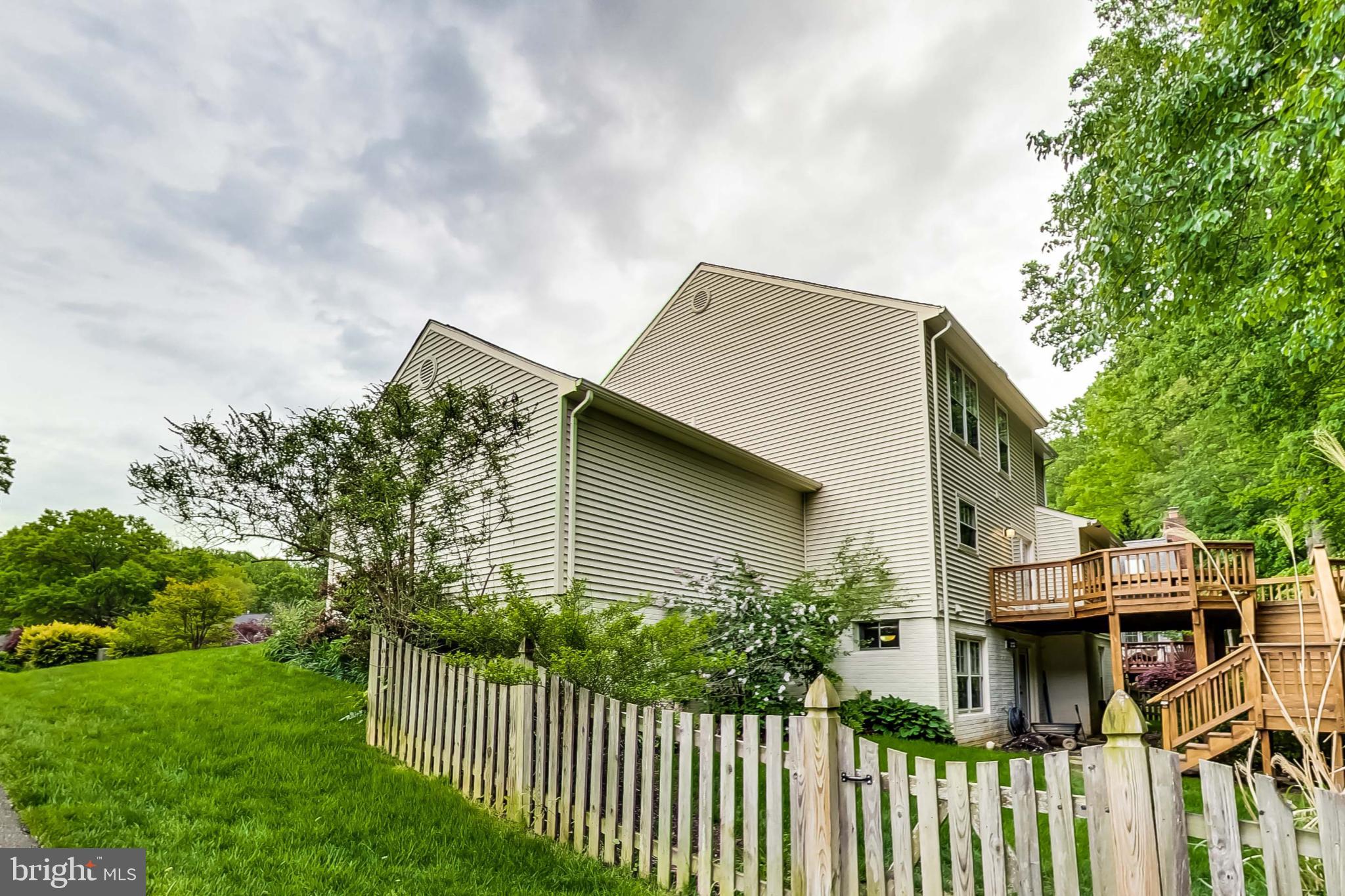 CROSSPOINTE - Residential