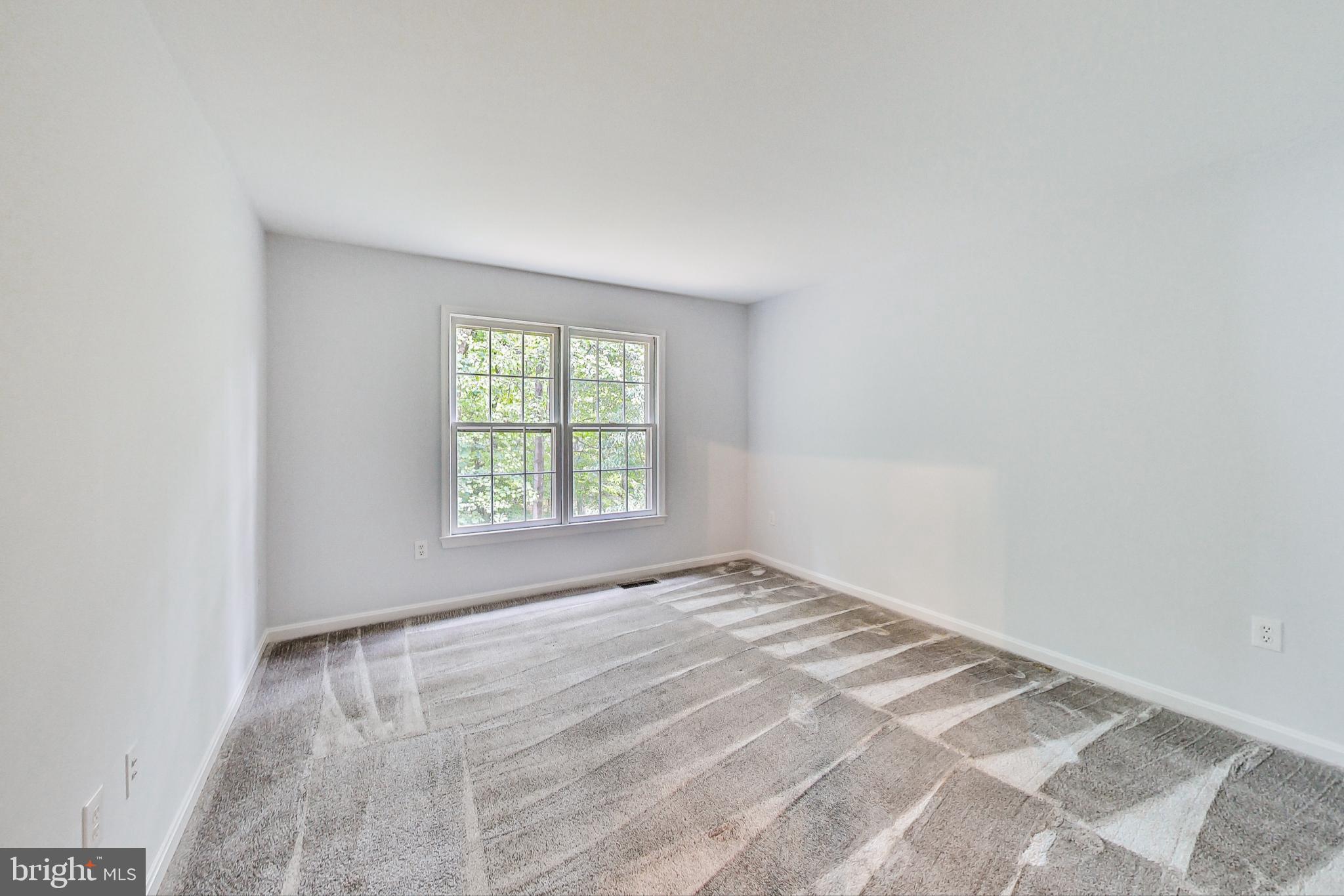 CROSSPOINTE - Residential