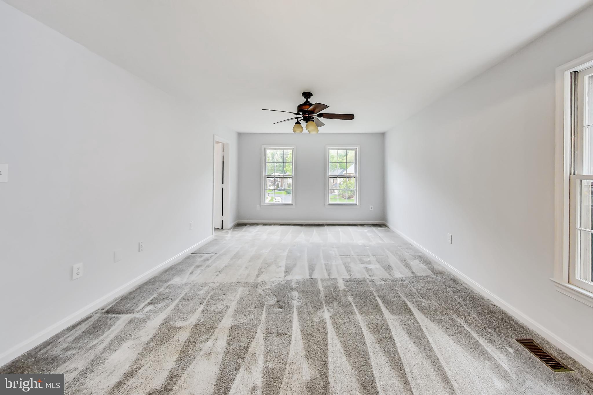 CROSSPOINTE - Residential