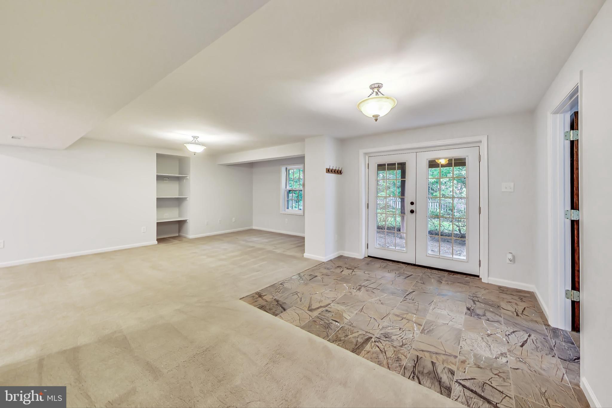 CROSSPOINTE - Residential