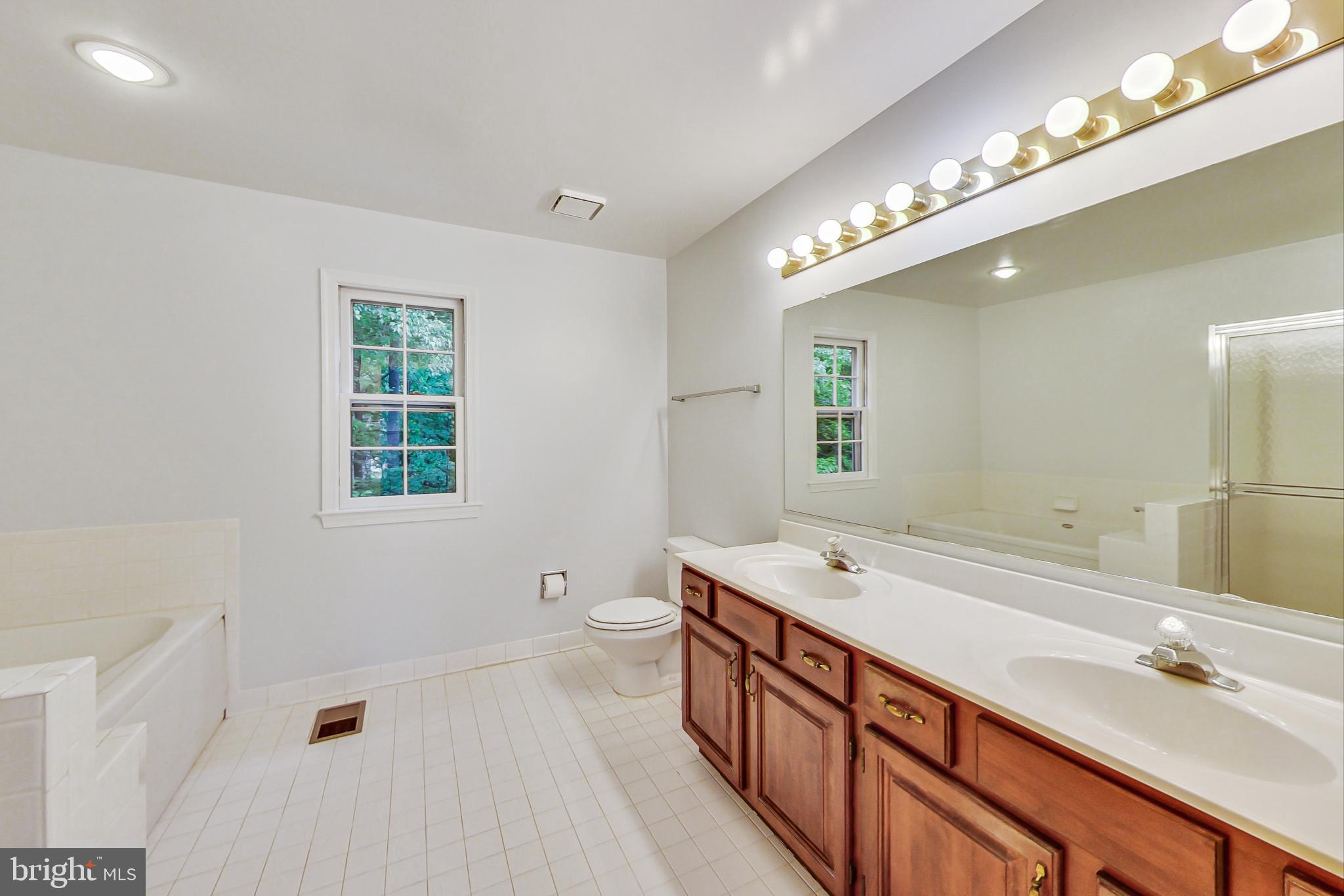 CROSSPOINTE - Residential