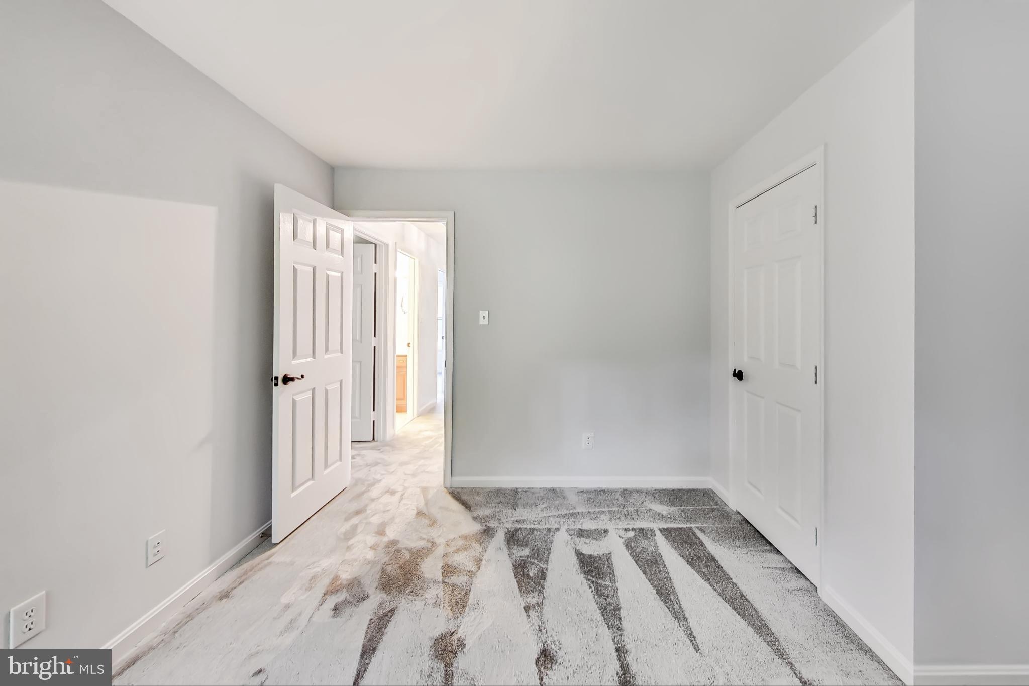 CROSSPOINTE - Residential