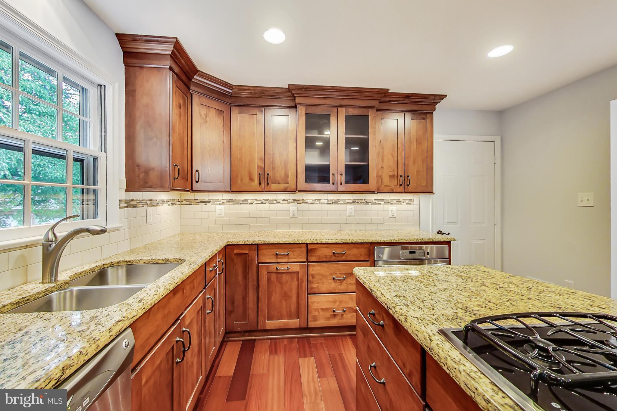 CROSSPOINTE - Residential