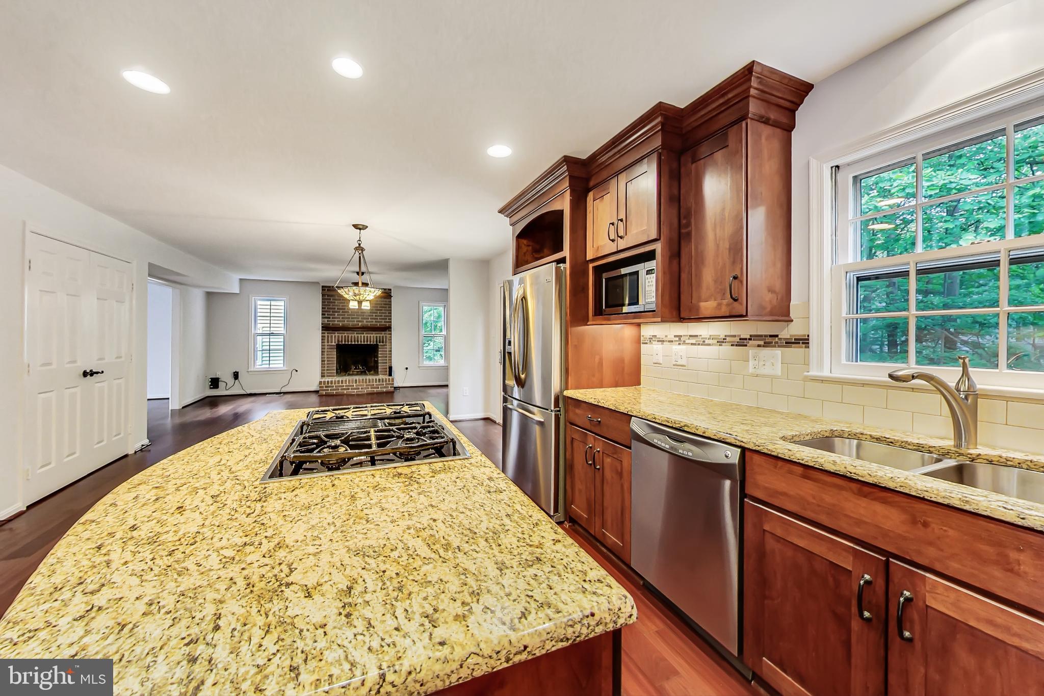 CROSSPOINTE - Residential