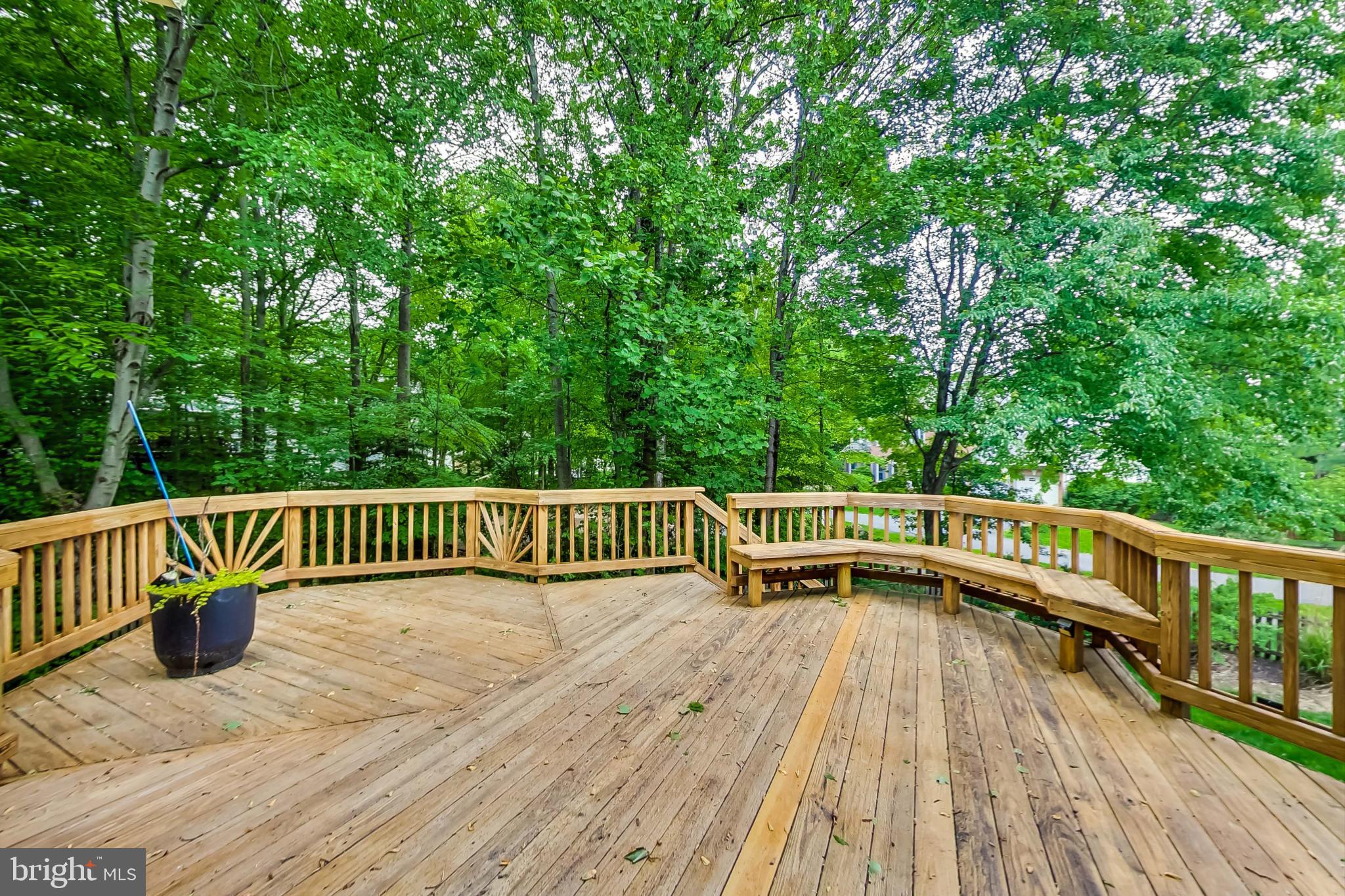 CROSSPOINTE - Residential