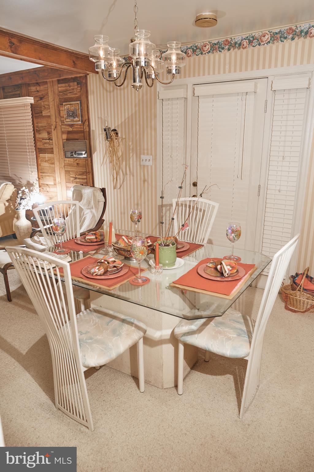 PARADISE ACRES - Residential