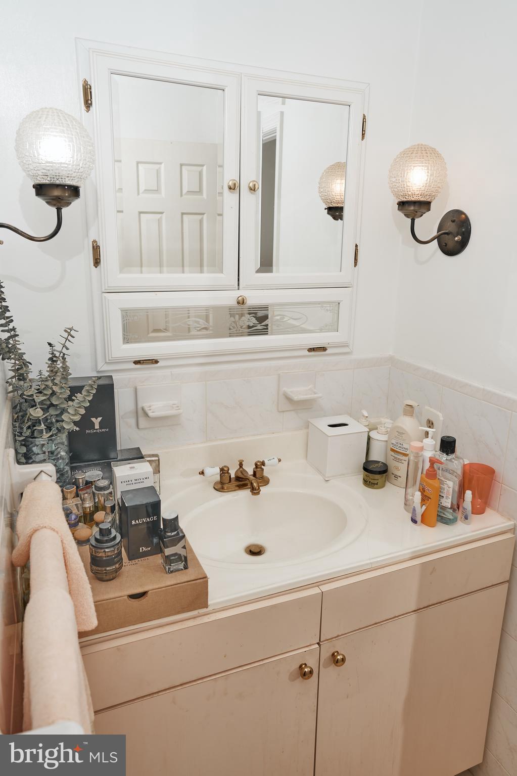 PARADISE ACRES - Residential