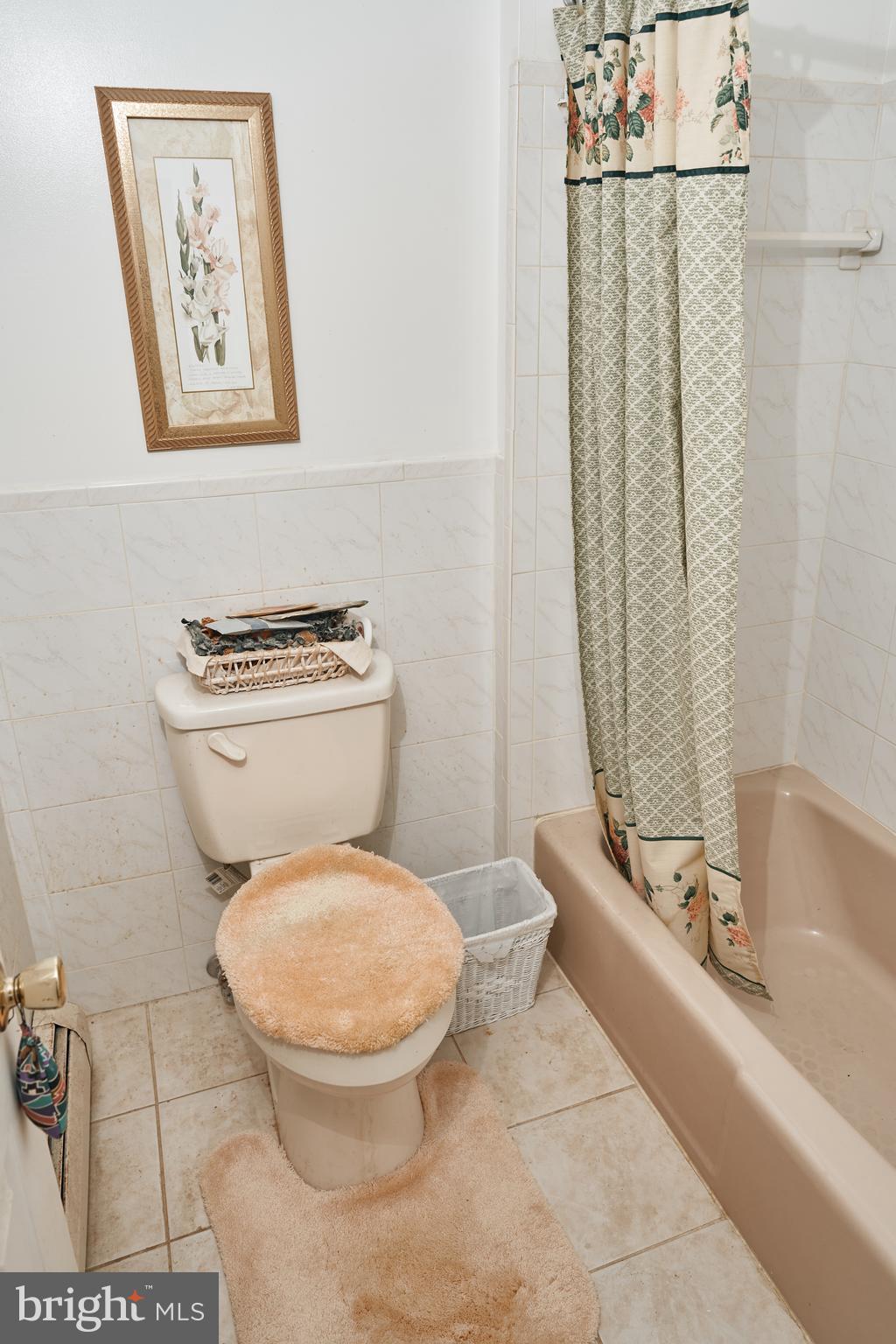 PARADISE ACRES - Residential