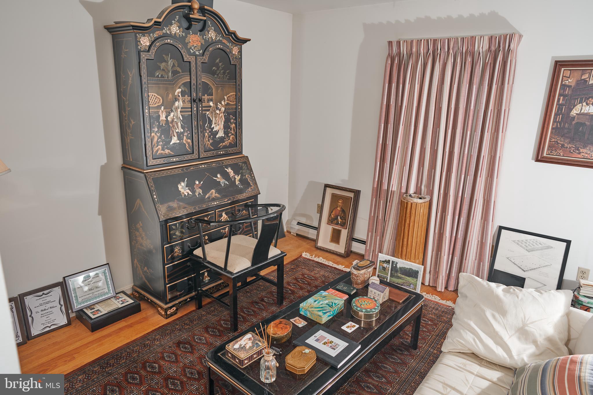 PARADISE ACRES - Residential