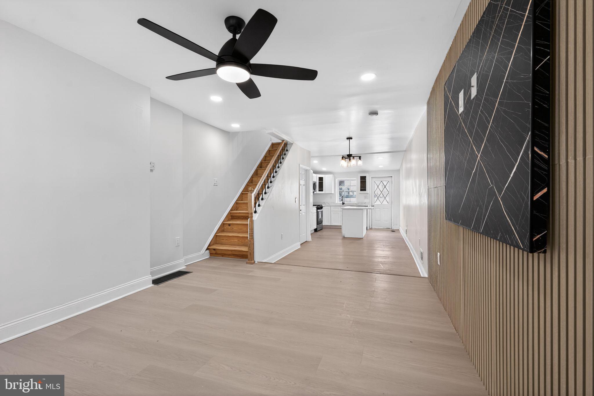 1526 E SUSQUEHANNA AVENUE