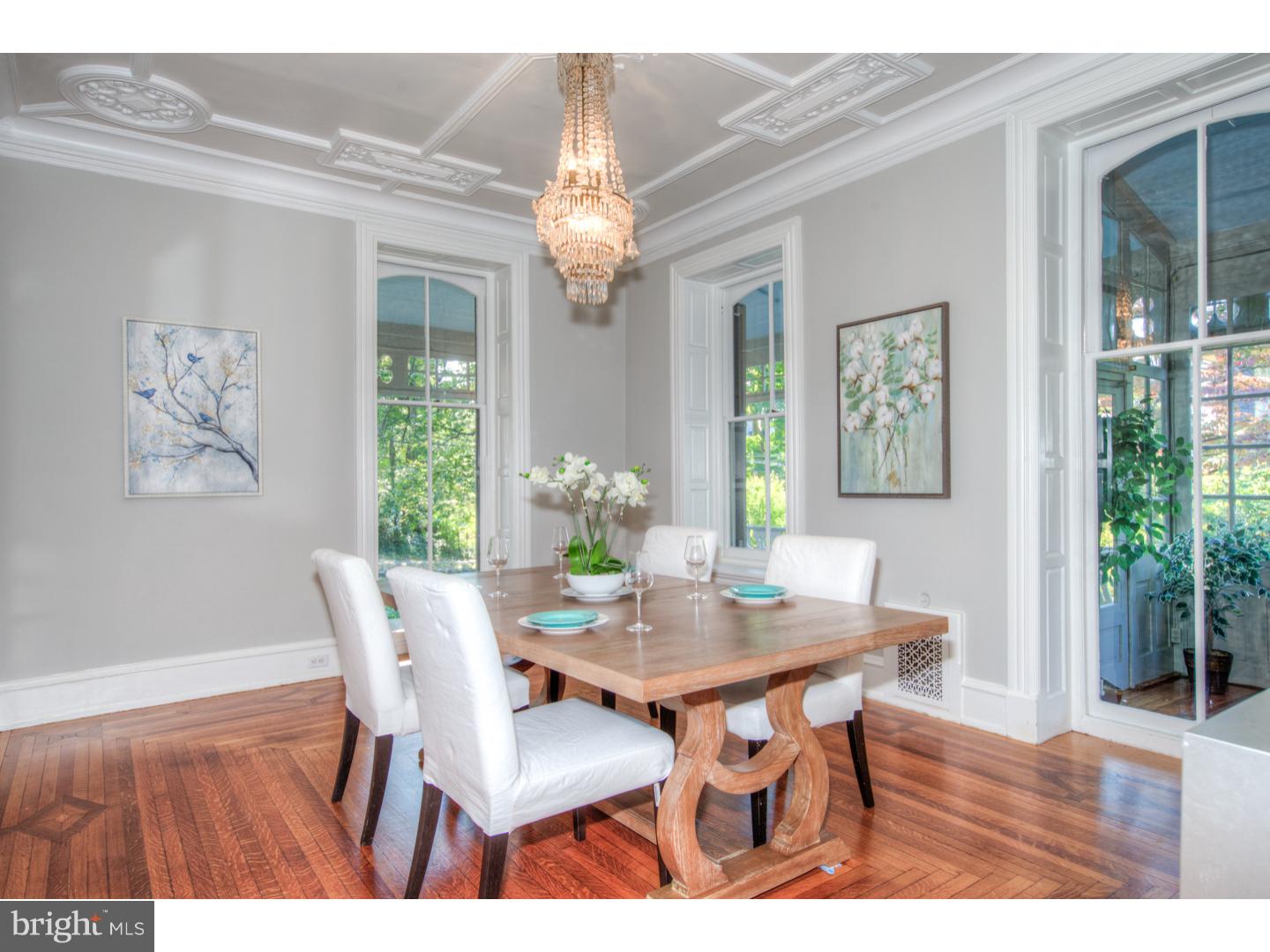 CHESTNUT HILL - Residential