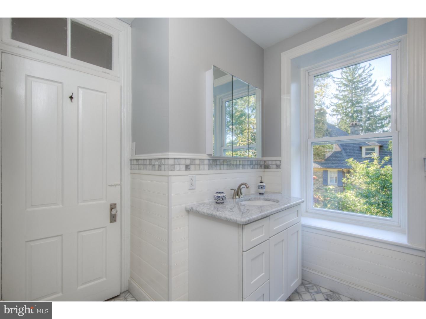 CHESTNUT HILL - Residential