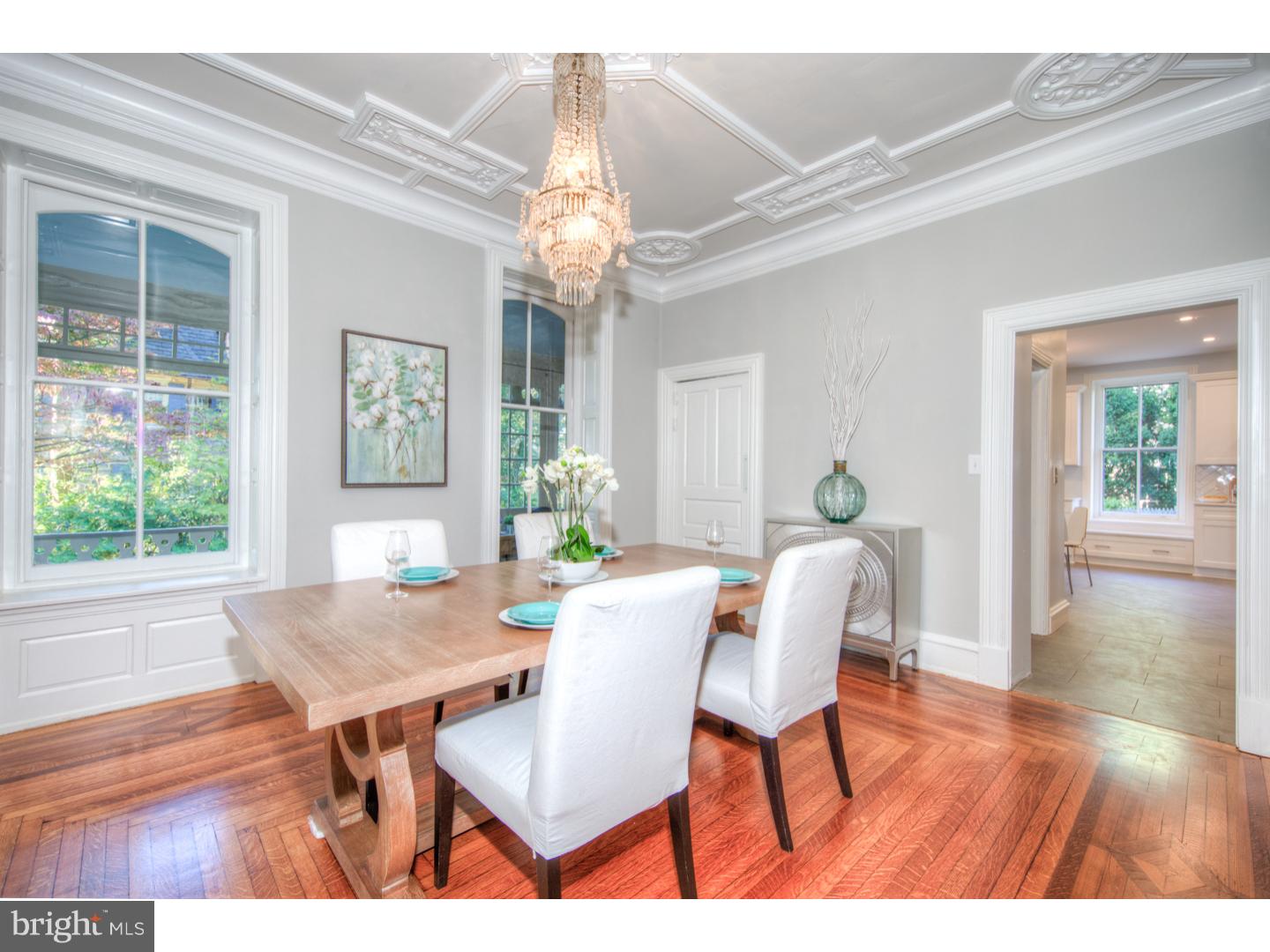 CHESTNUT HILL - Residential