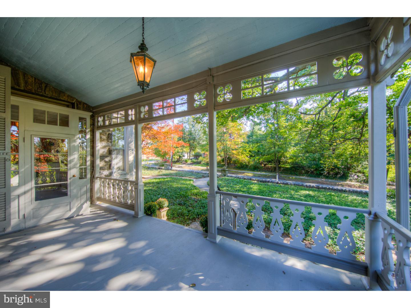 CHESTNUT HILL - Residential