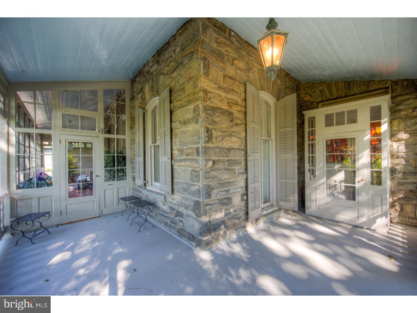 CHESTNUT HILL - Residential