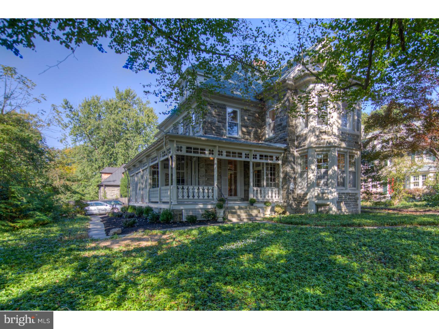 CHESTNUT HILL - Residential