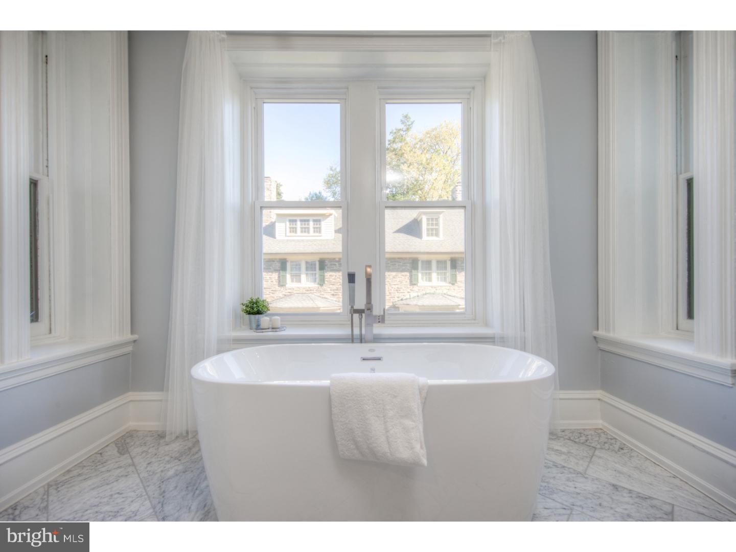 CHESTNUT HILL - Residential