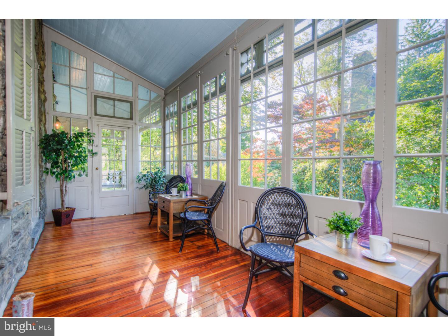 CHESTNUT HILL - Residential