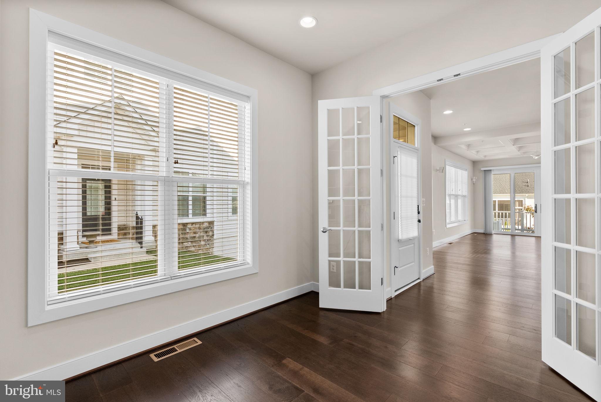 TWO RIVERS - Residential