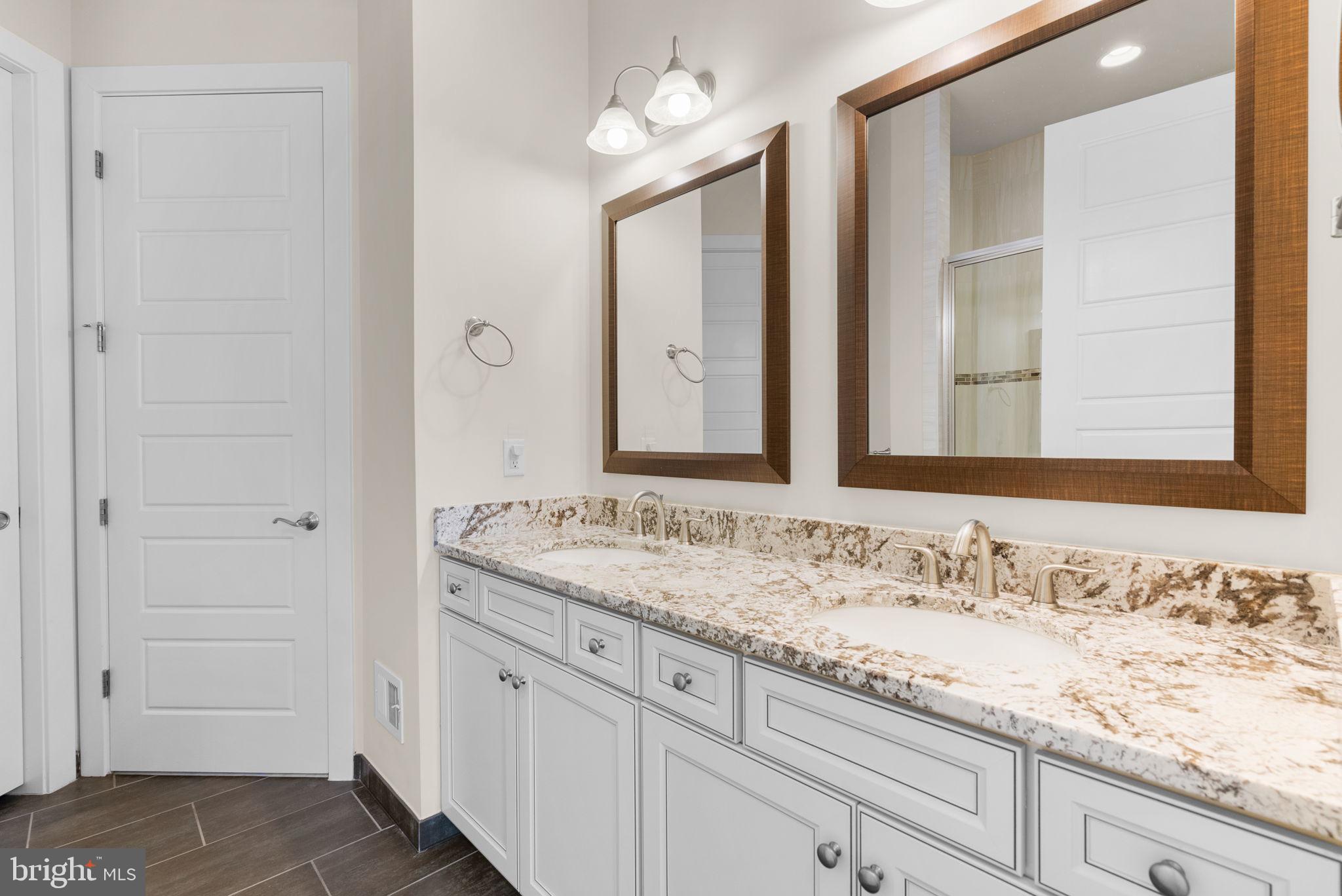 TWO RIVERS - Residential