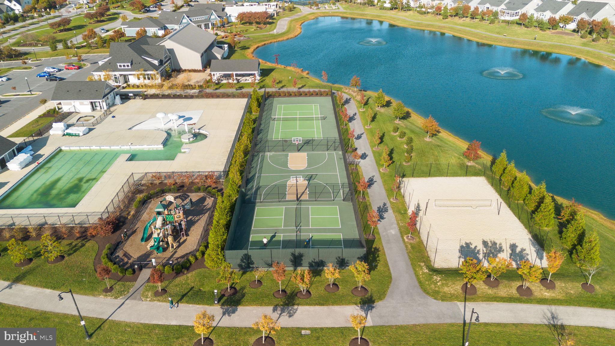 TWO RIVERS - Residential