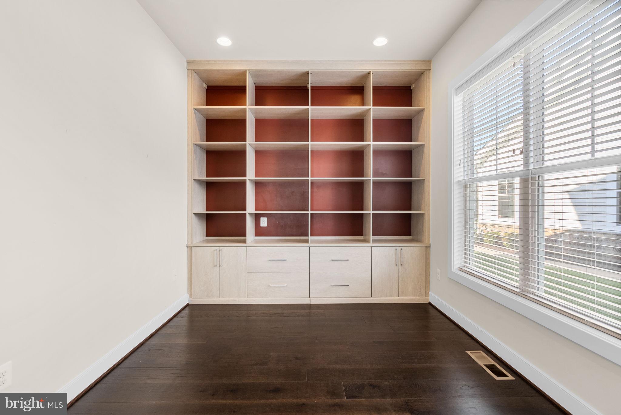 TWO RIVERS - Residential