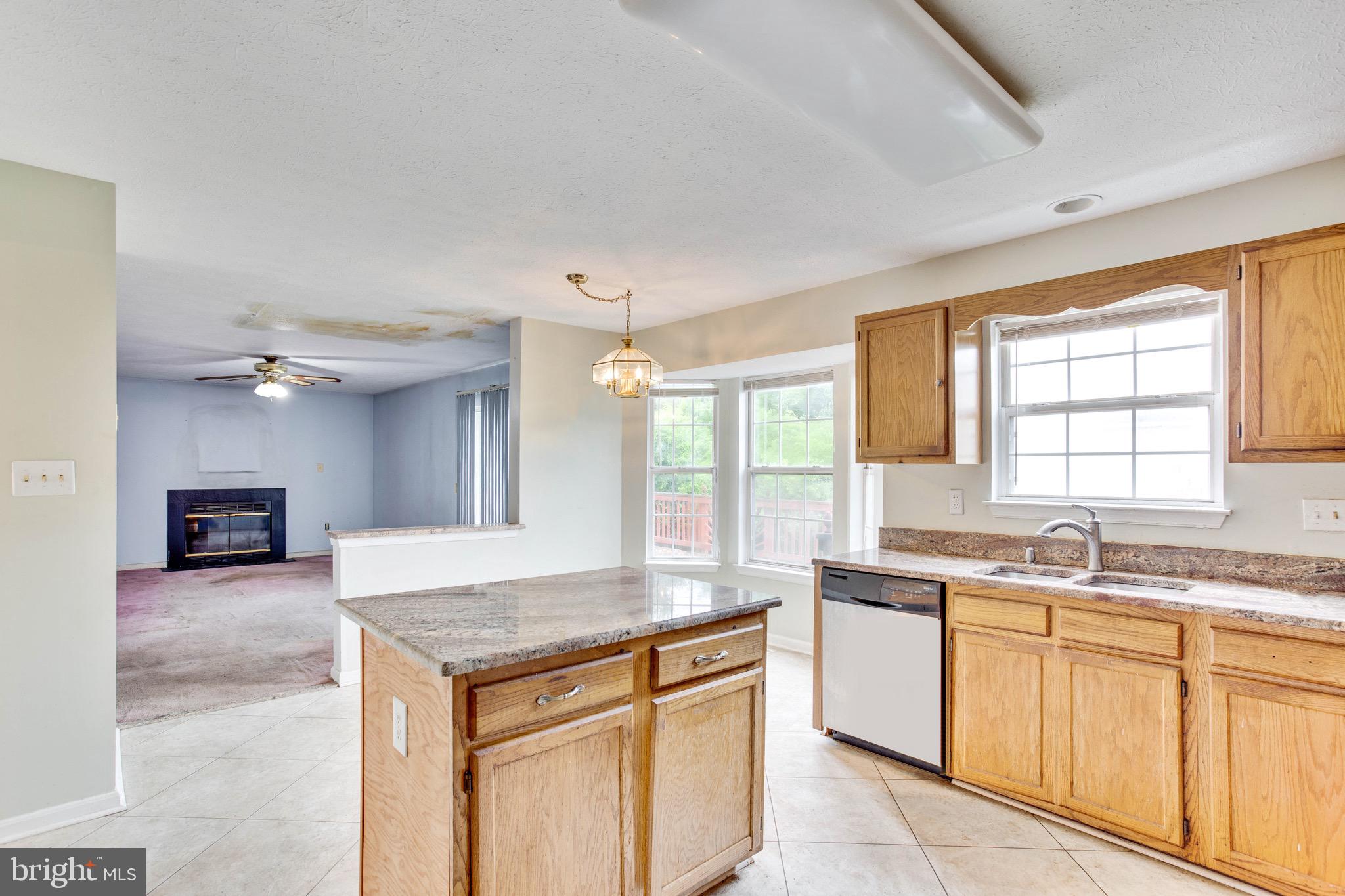 ARAGONA VILLAGE - Residential