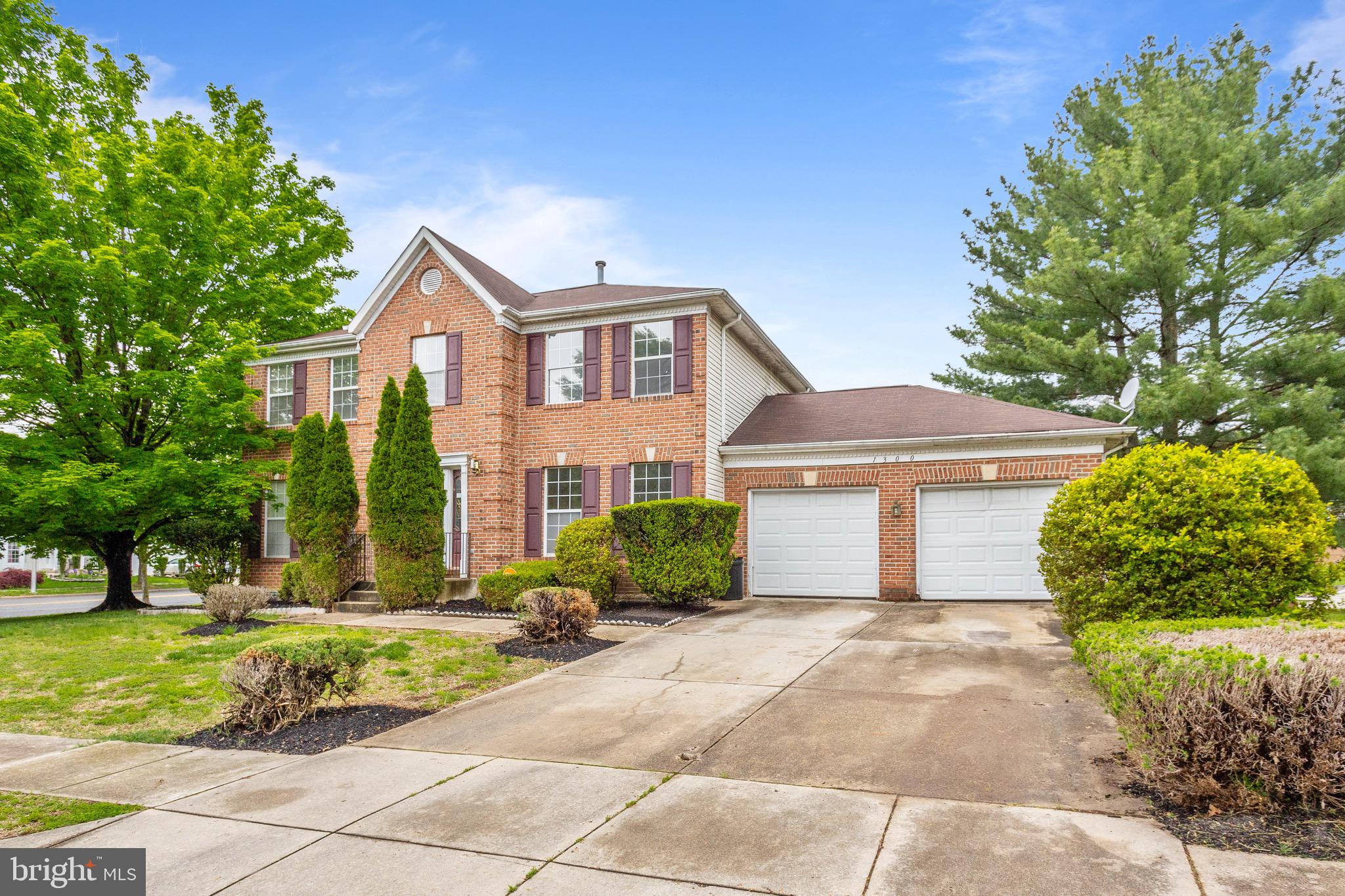 ARAGONA VILLAGE - Residential