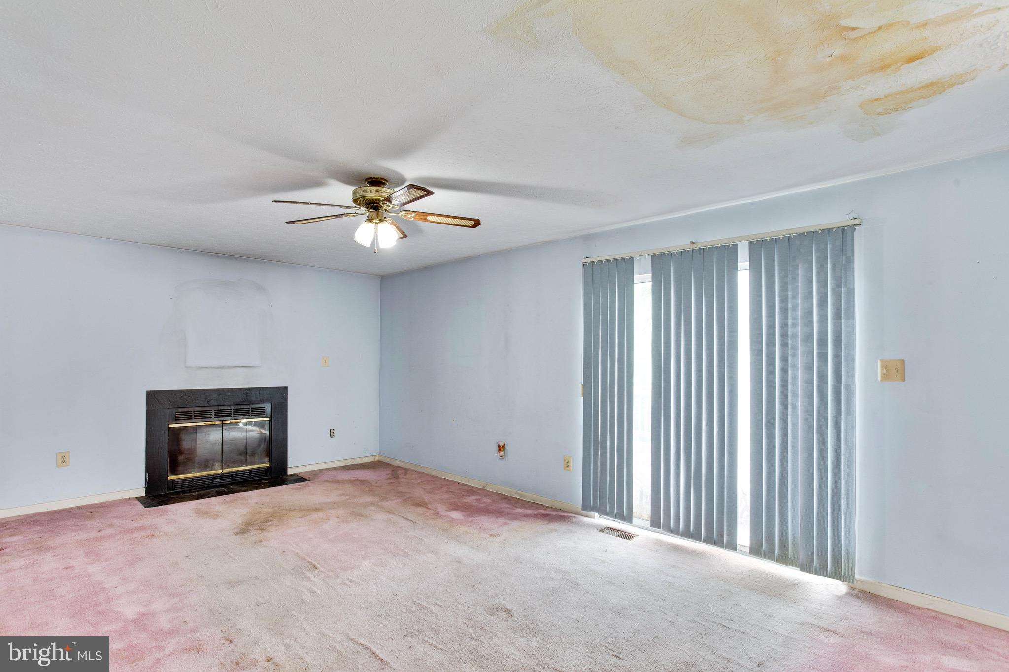 ARAGONA VILLAGE - Residential