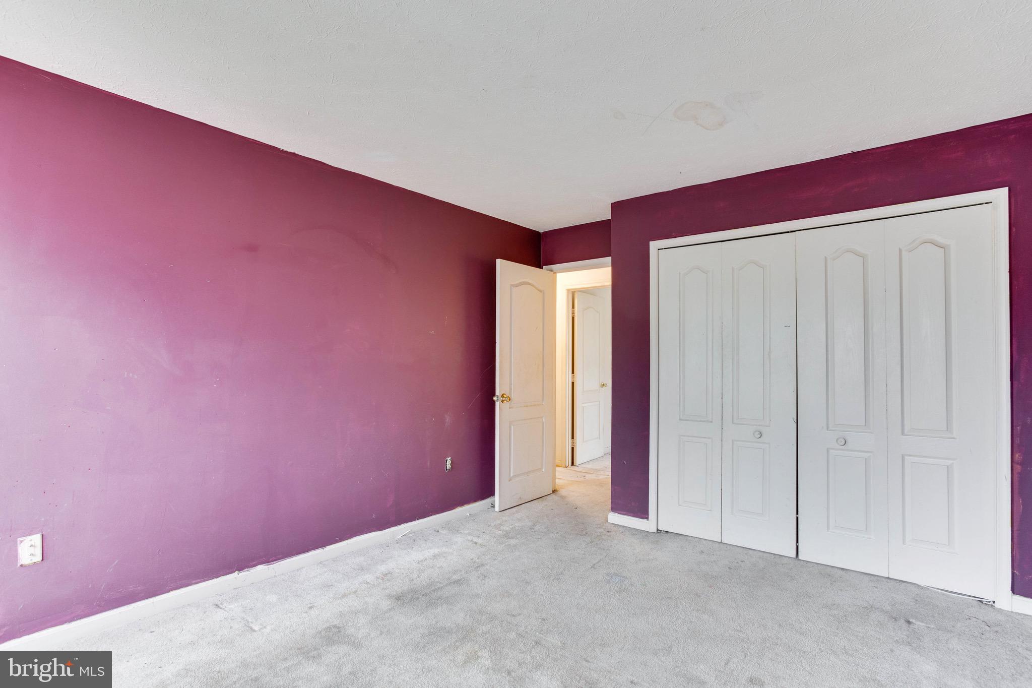 ARAGONA VILLAGE - Residential