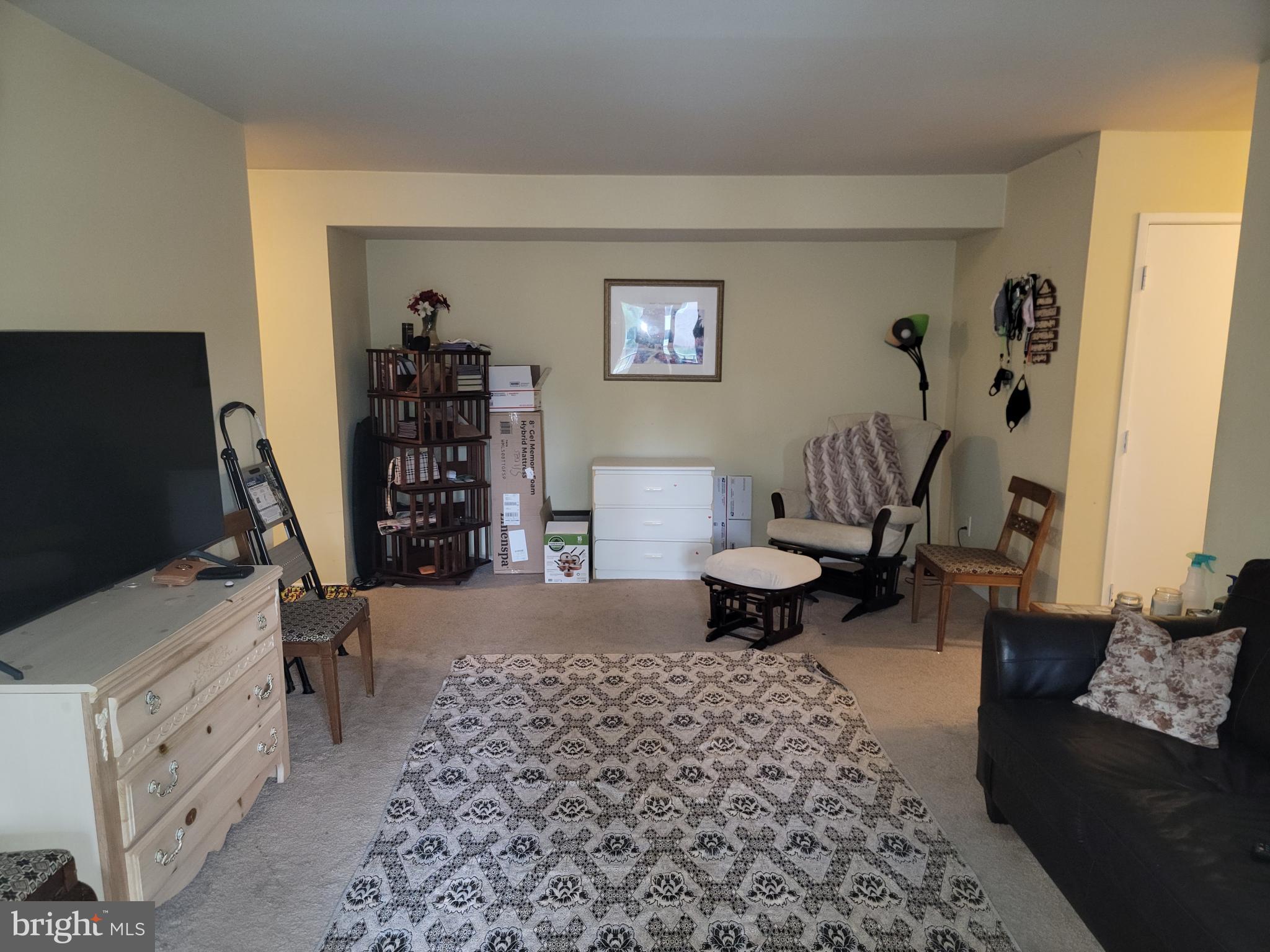 JEFFERSON MEWS - Residential Lease