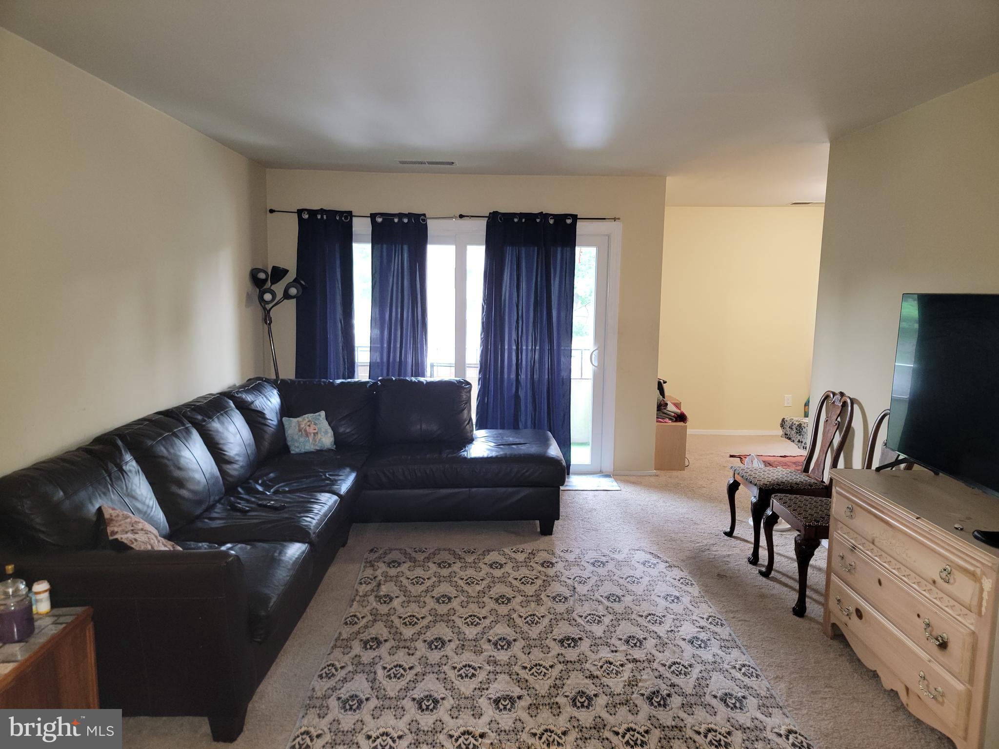 JEFFERSON MEWS - Residential Lease