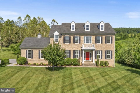 Homes For Sale - 35124 Greyfriar Drive<br/> Loudoun County, ROUND HILL, VA 20141