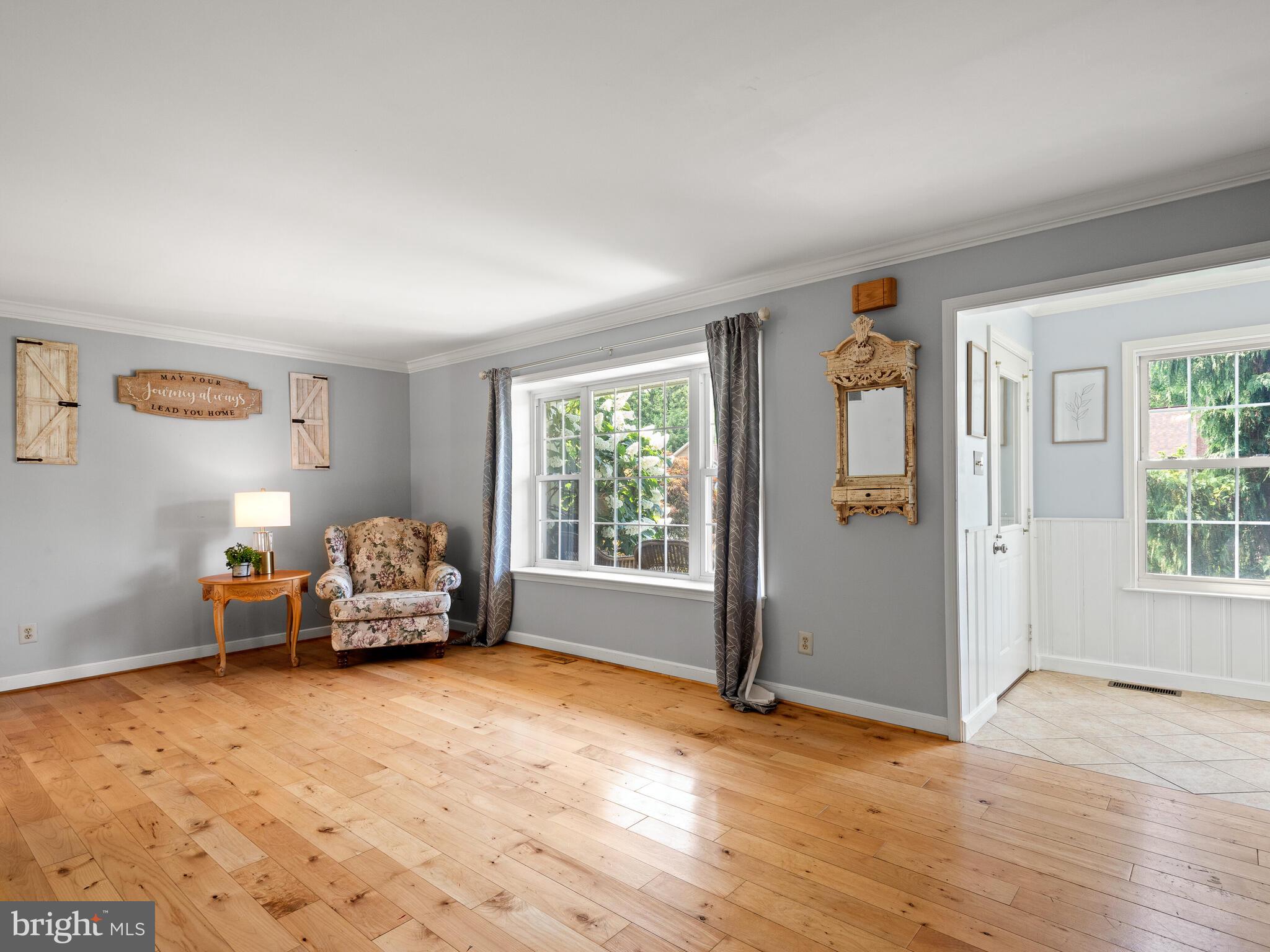 VICTORIA CROSSING - Residential