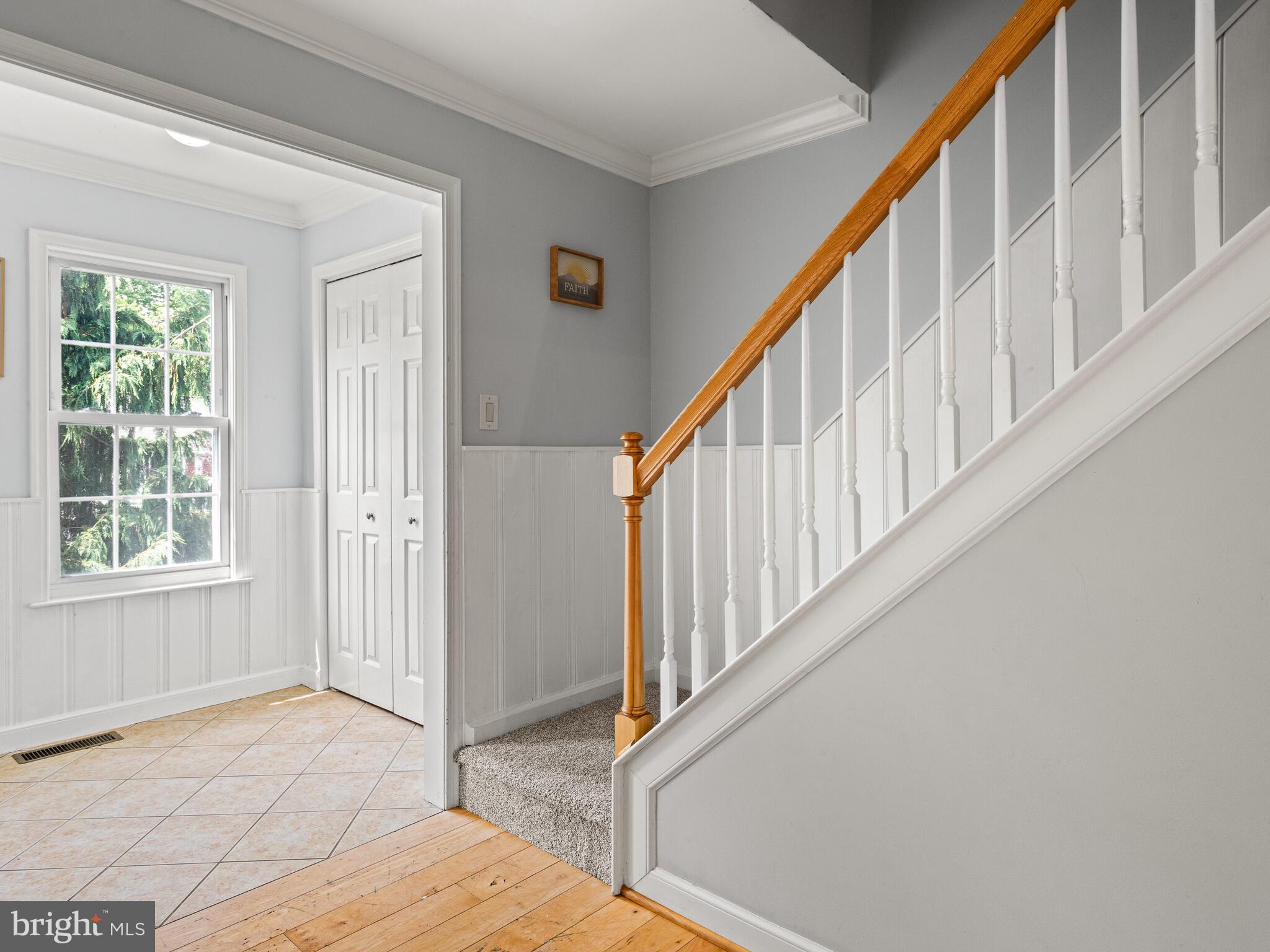 VICTORIA CROSSING - Residential