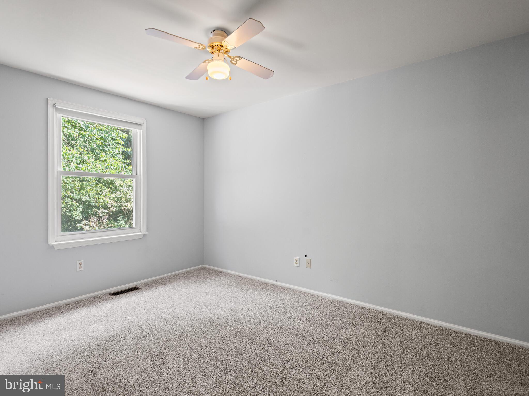 VICTORIA CROSSING - Residential