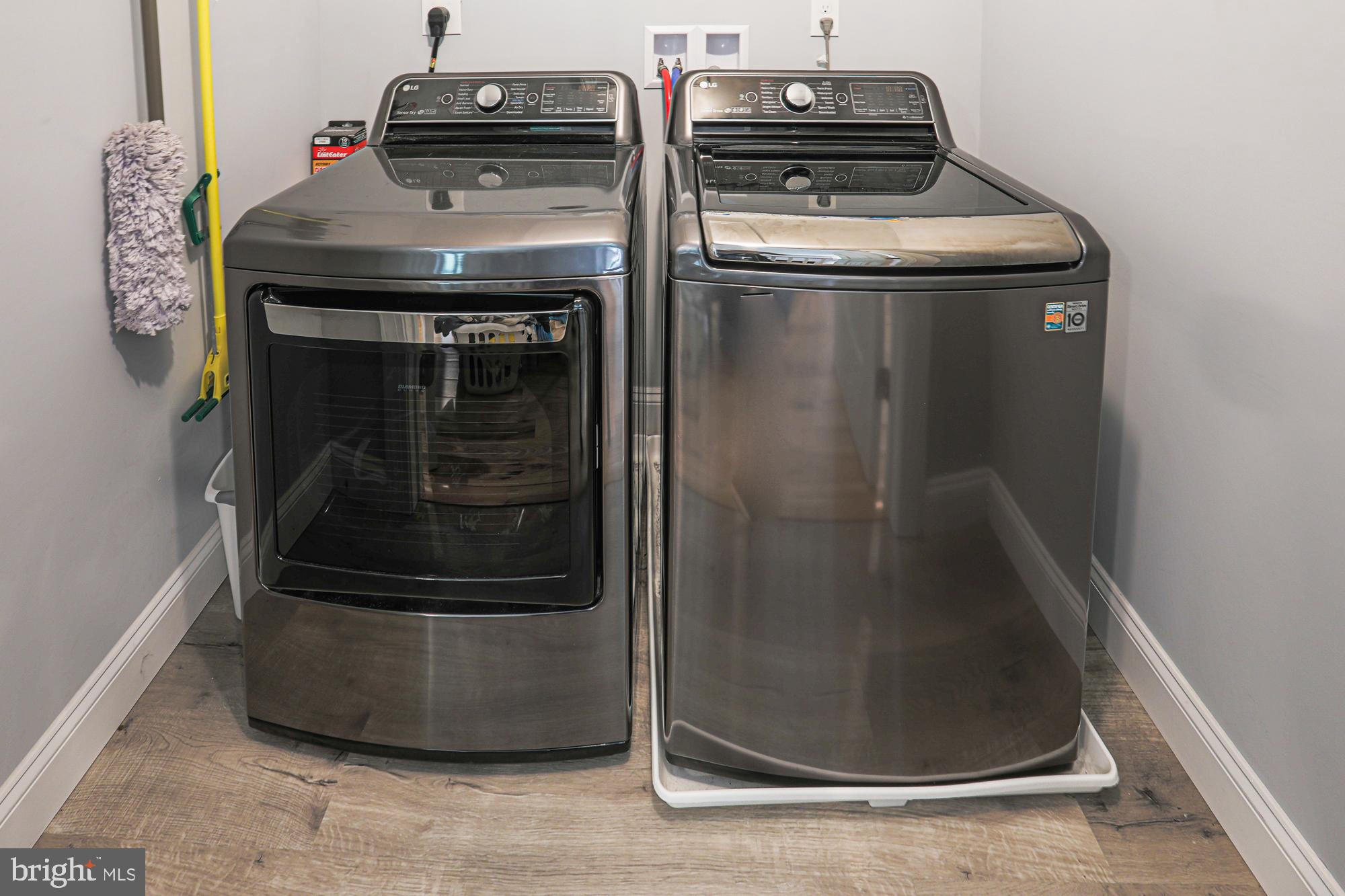 NORTH FOREST - Residential