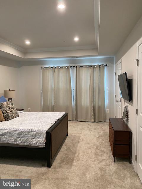 OLDHAM CROSSING - Residential Lease