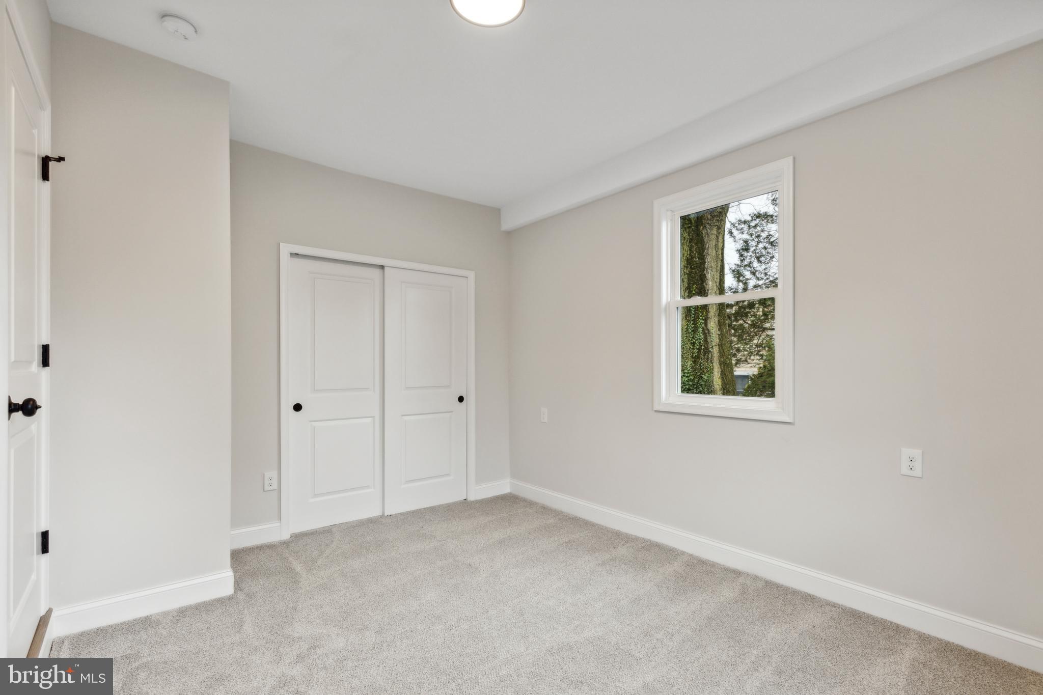 ELKINS PARK - Residential