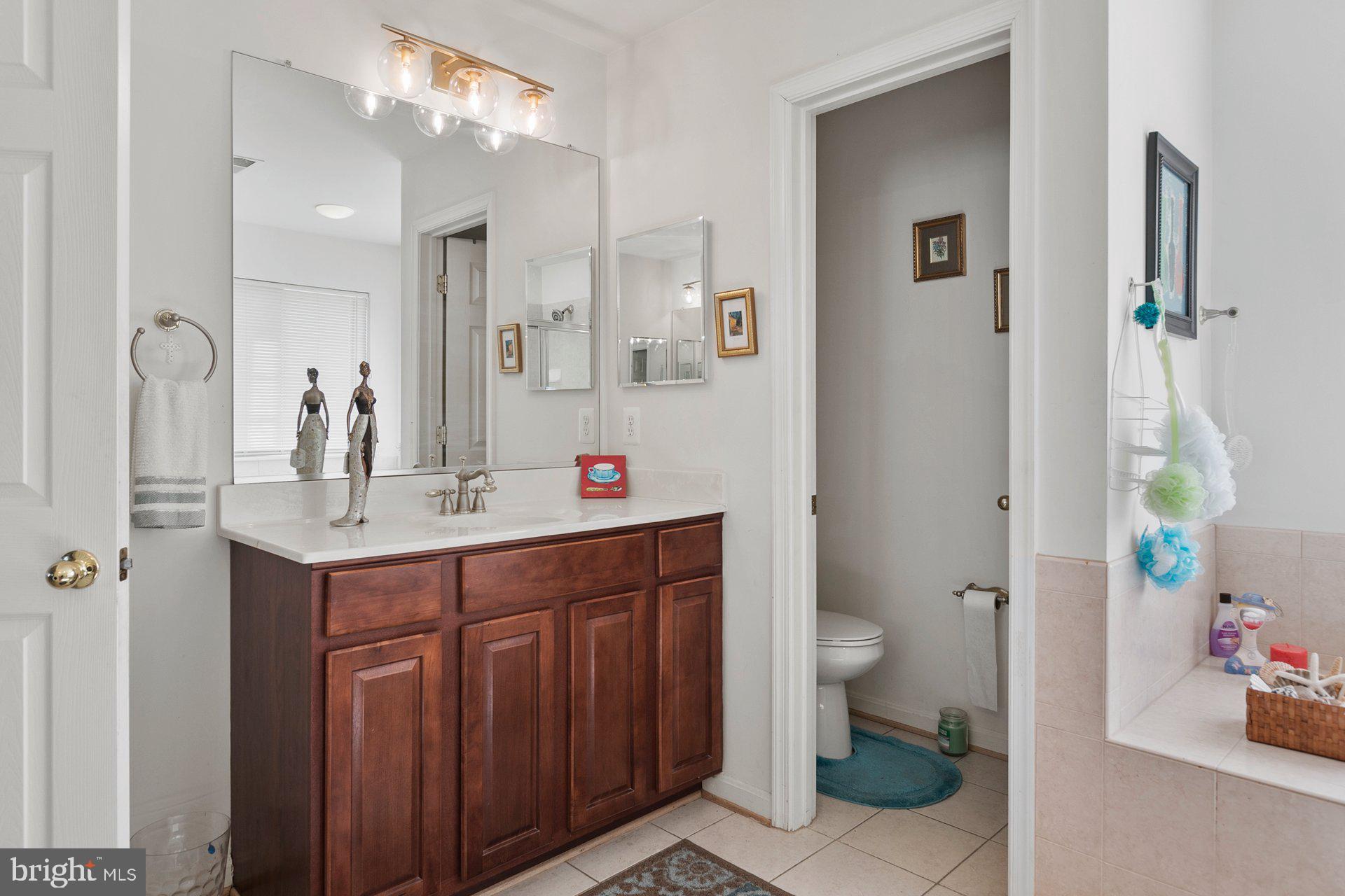 ASHLEY'S CROSSING - Residential