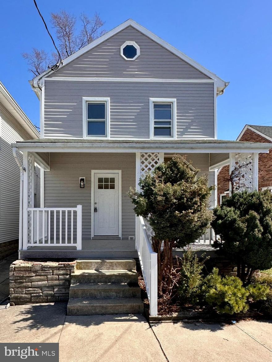 Beautifully renovated 3-bedroom, 2-bathroom home, offering modern updates and convenient features including a main floor laundry. Enjoy outdoor living on the covered front patio or back porch, overlooking a partially fenced backyard. The property includes a two-story detached outbuilding with power, perfect for he/she/we shed, workshop or a backyard studio. Additional basement space provides even more storage or workshop options. Ideally located just a short distance from parks, shopping, public transportation, schools, hospital and college. This home offers both comfort and convenience. Don’t miss your chance to own this move-in-ready gem!