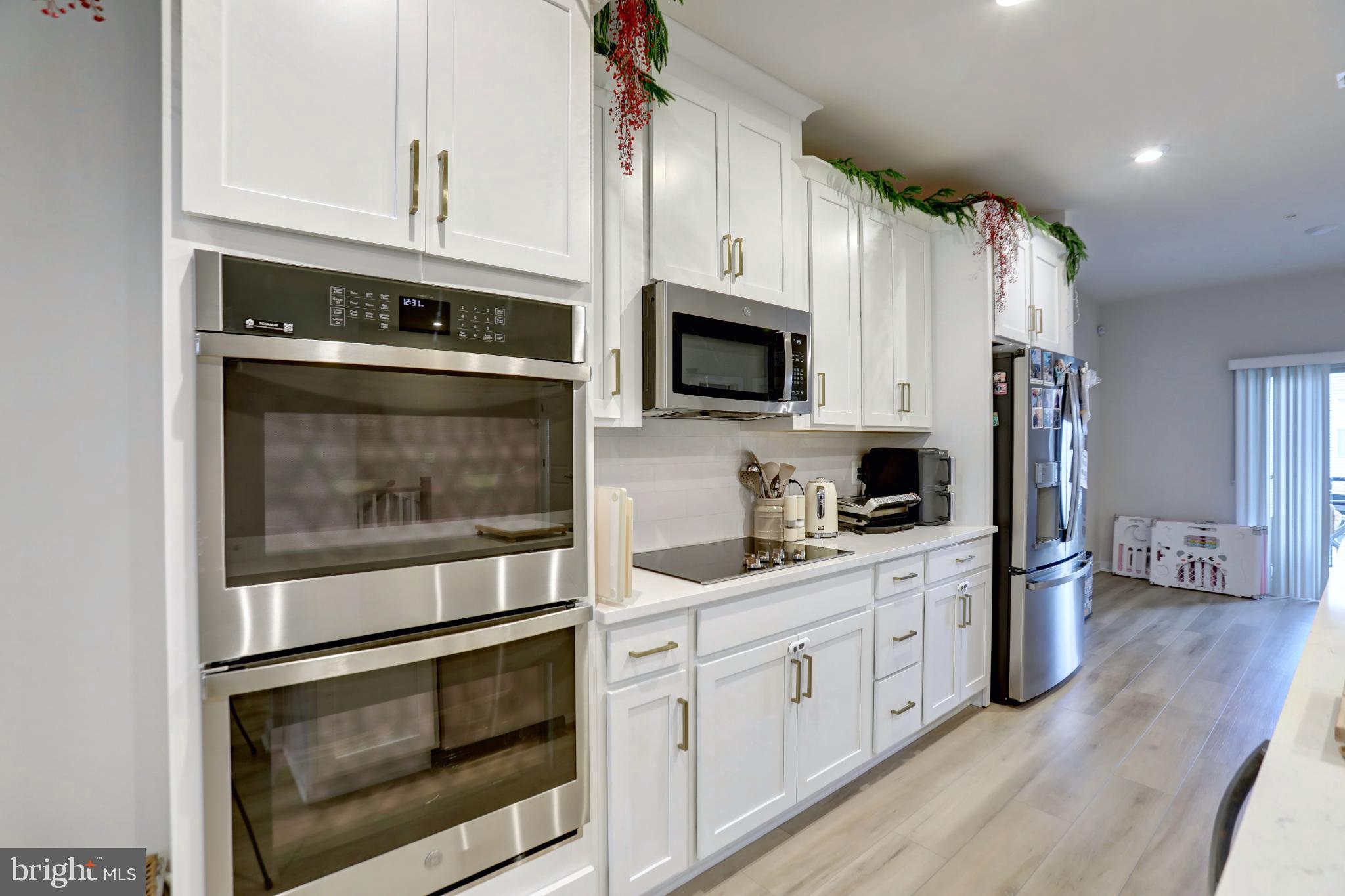 2135 GLACIER ROAD 90